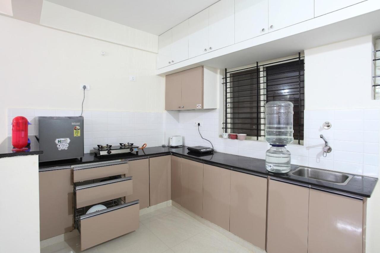 Qualtems Guest House-With Ac Options บังกาลอร์ ภายนอก รูปภาพ